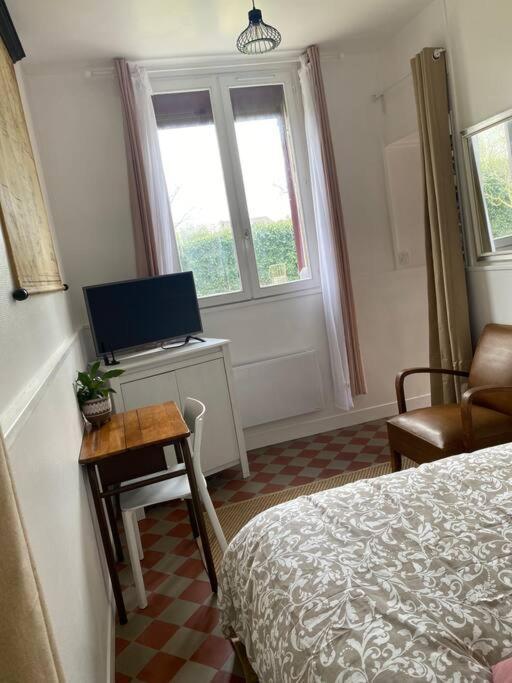 Studio Epicea Avec Jardin Dans Charmante Propriete Méry-sur-Oise Dış mekan fotoğraf